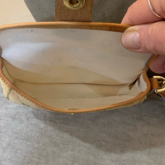 Vintage Dooney & Bourke Wristlet - Picture 5 of 9
